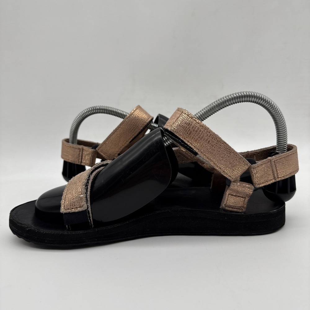Teva Women's US SZ 8 Rose Gold Metallic Strap Sandals Outdoor Comfort Shoes - Picture 3 of 14